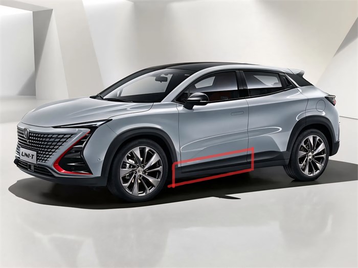 Накладка двери передней левой Changan UNI-T S202F2709041400