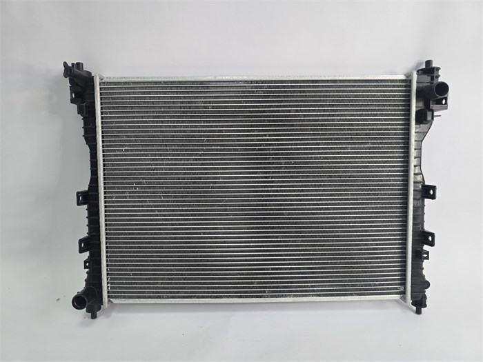 Радиатор охлаждения двигателя Haval M6 / H6 1301100XKZ96A