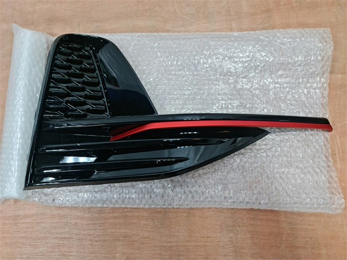 Накладка бампера переднего правая Changan CS75 plus S311F2713012702