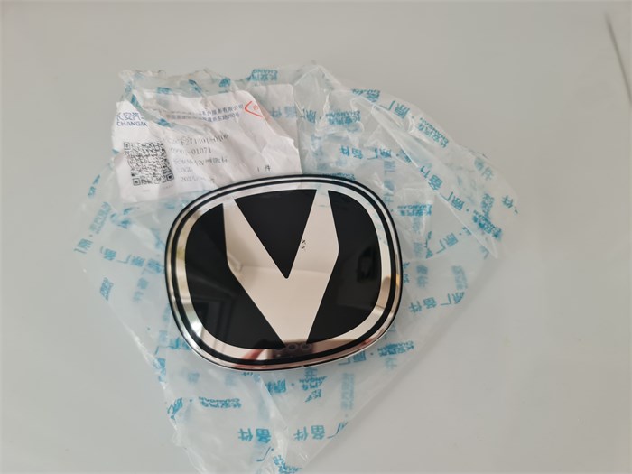 Эмблема решетки радиатора Changan UNI-V, Lamore C281F2714010400