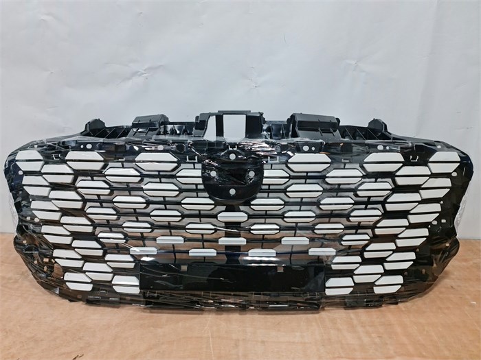 Решетка радиатора Changan UNI-K (Перламутровый белый) CD569F2713011502AA