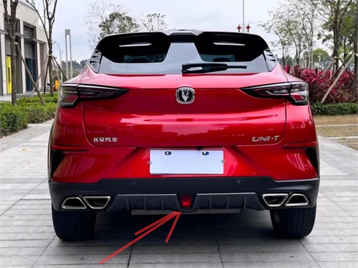 Фонарь задний противотуманный Changan UNI-T S202F2805030200AA