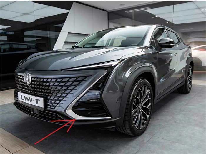 Накладка бампера передний левый Changan UNI-T S202F2713011500