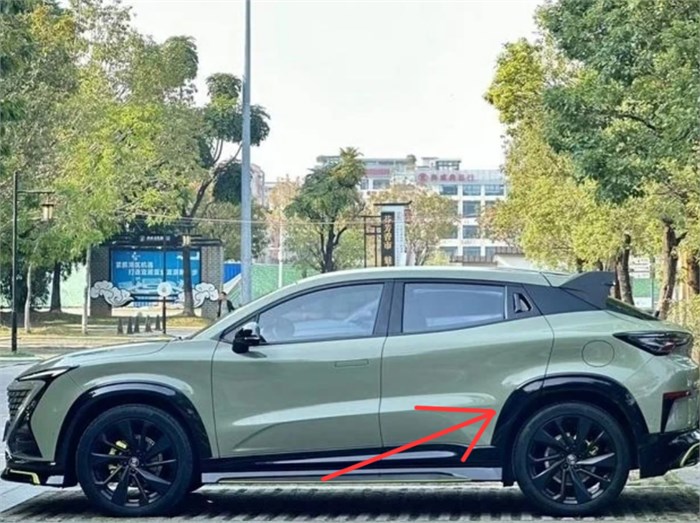 Накладка двери арки задней левой Changan UNI-T S202F2713060501