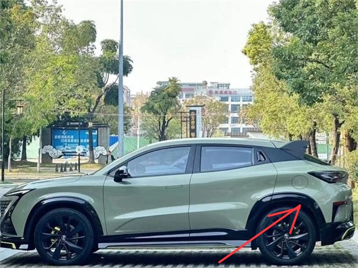 Накладка крыла заднего левого Changan UNI-T S202F2713060701