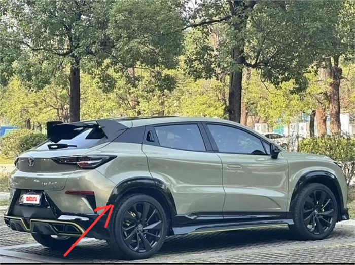 Накладка крыла задняя правая Changan UNI-T S202F2713060801