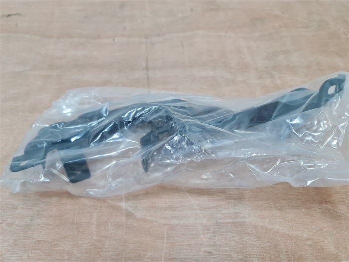 Дефлектор (воздуховод) радиатора правый Changan Alsvin B511F2713080600