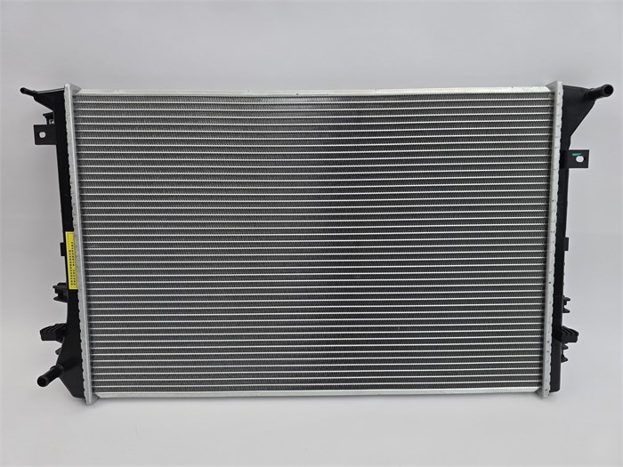 Радиатор охлаждения (ДВС) Changan UNI-V / Lamore C281F2801040200