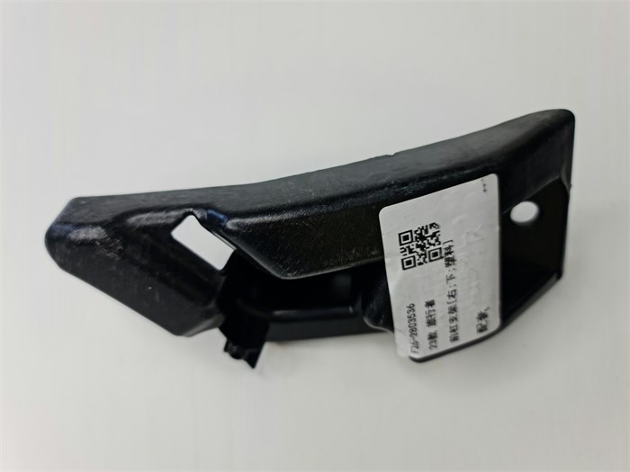 Кронштейн бампера переднего правый Jetour T2 / Traveller F262803536