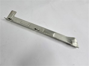 {{photo.Alt || photo.Description || 'Кронштейн бампера заднего правый Changan Alsvin - B511F2713030500'}}
