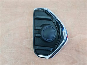 {{photo.Alt || photo.Description || 'Накладка противотуманной фары левая Haval M6'}}