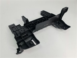 {{photo.Alt || photo.Description || 'Кронштейн решетки радиатора левый Haval Jolion 5509102XST13A'}}