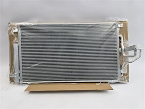 {{photo.Alt || photo.Description || 'Радиатор кондиционера Changan CS55 Plus / UNI-S'}}