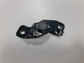 {{photo.Alt || photo.Description || 'Заглушка решетки радиатора Changan UNI-V'}}