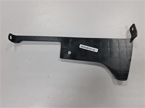 {{photo.Alt || photo.Description || 'Воздуховод радиатора правый Changan Alsvin'}}