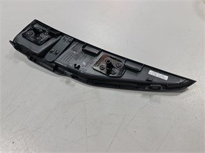 {{photo.Alt || photo.Description || 'Вставка переднего крыла правая Changan CS55 PLUS (глубокий чёрный)'}}