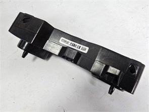 {{photo.Alt || photo.Description || 'Кронштейн бампера заднего правый Changan CS75 Plus'}}