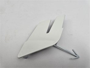 {{photo.Alt || photo.Description || 'Заглушка буксировочного крюка переднего бампера Changan UNI-T — НОВАЯ'}}